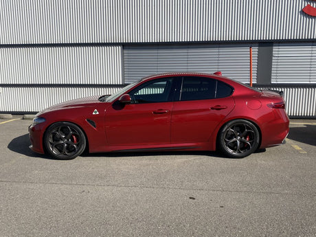 Daily ride or pure track day madness? KW DDC or KW Clubsport? What kind of suspension should you buy for your modern car?